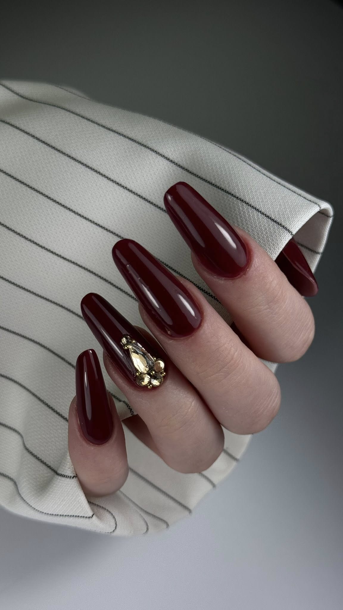 Stylizacja paznokci i manicure hybrydowy Chorkówka